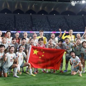 从饱受质疑到头名出线 女足1/4决赛战中国台北队